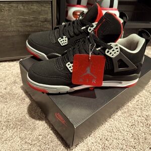Retro Jordan 4s